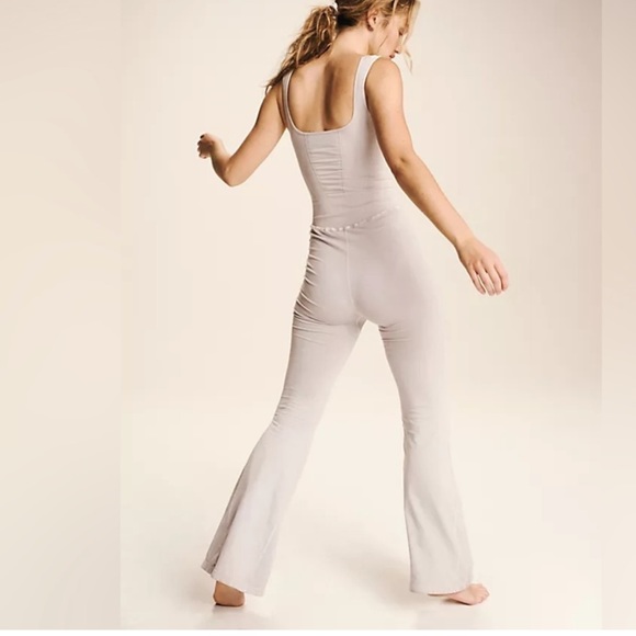 Free People Good Karma Onesie Flairs BNWOT Ice Grey Flattering Xs\S Host Pick๐ - Picture 3 of 14